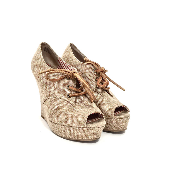 🌟 BC Footwear Tan Canvas Open Toe Lace Up Booties - Picture 3 of 8